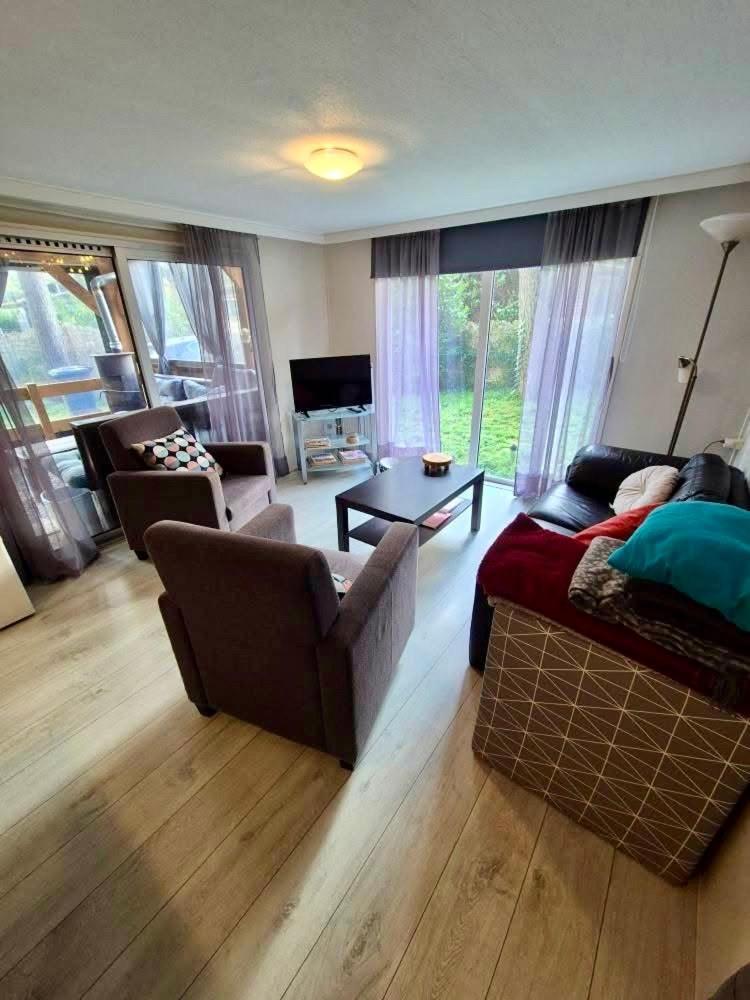 Cosy Chalet Veluwe With A Spacious Garden And Veranda Doornspijk Eksteriør bilde